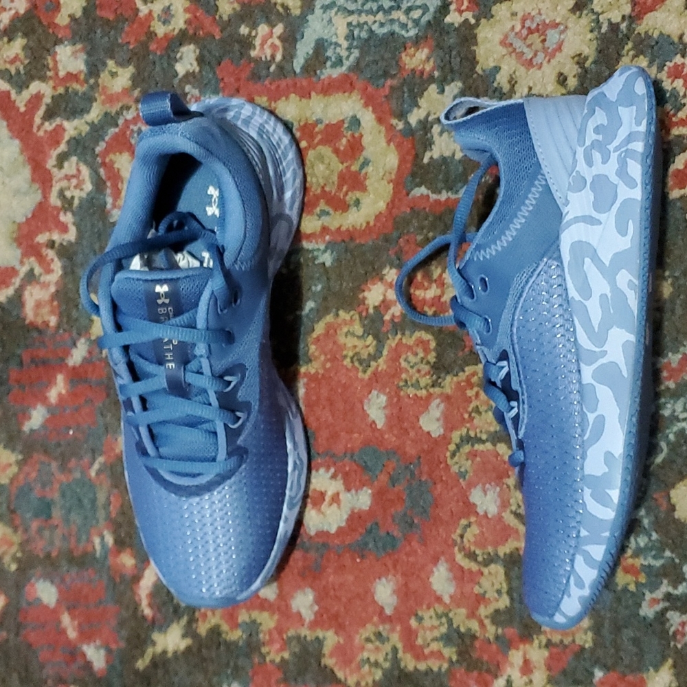 Brand new women's  Under Armour Sneakers